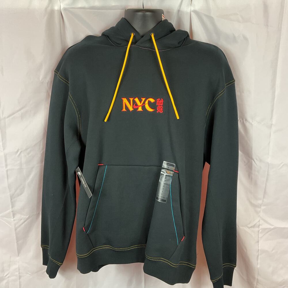 Nike NYC Chinatown Heavyweight Hoodie Black CW4777-010 Mens Medium New York City